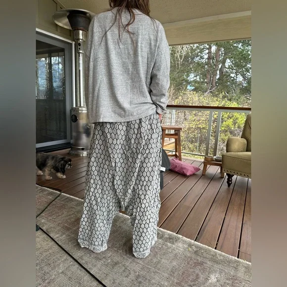 Magnolia Pearl Garçon Pants in Temple - Picture 5 of 5